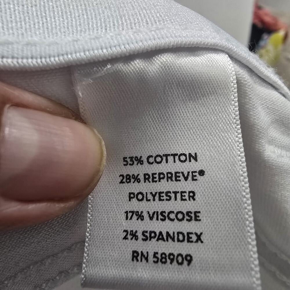 Westbound Cotton Blend Strech Capri Pants White Mid Rise Summer Size 22 W. - Picture 8 of 12